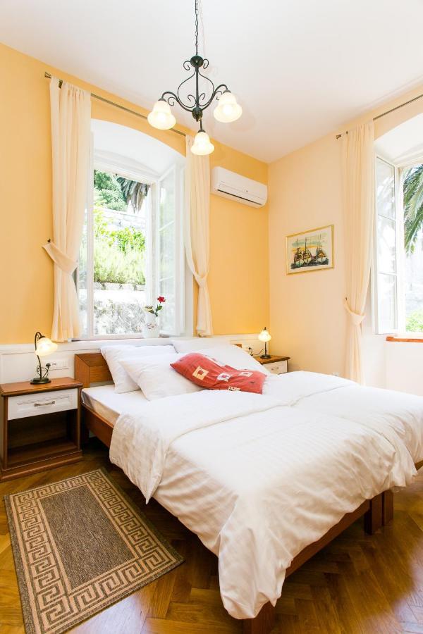 Rooms Posat Ragusa Esterno foto